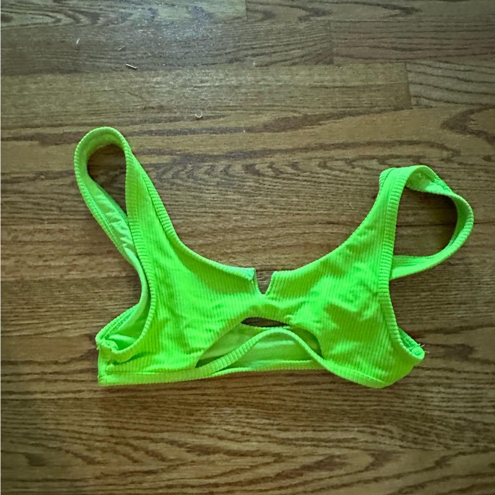 Frankie’s bikini top!